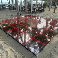 Show con pantallas y luces